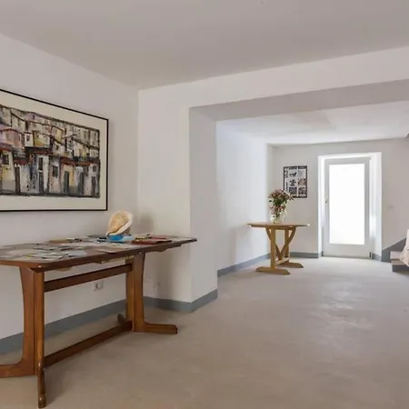 Apartment Stylish One Bedroom Flat